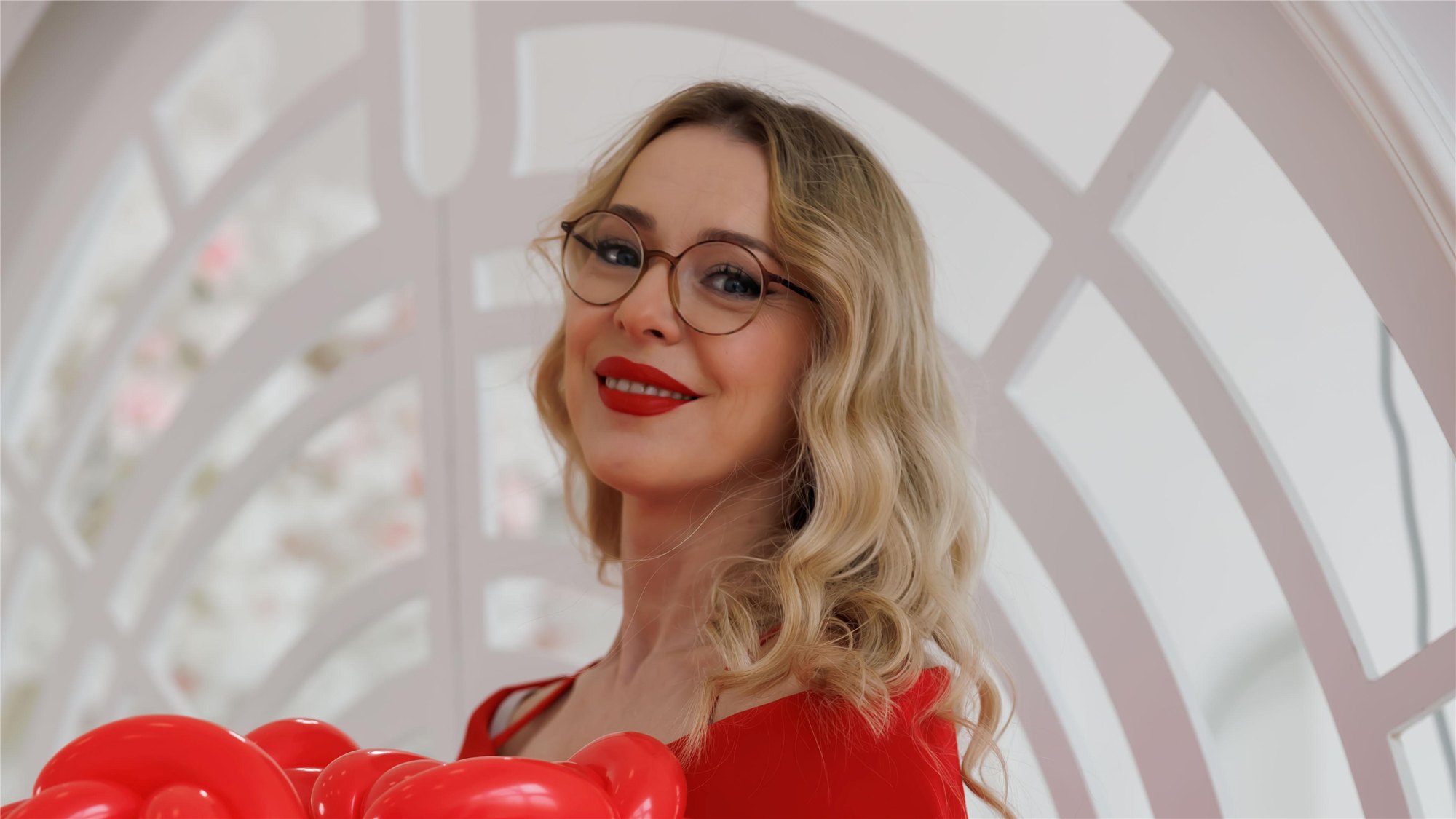 Ирина Гвозденко с воздушными шарами